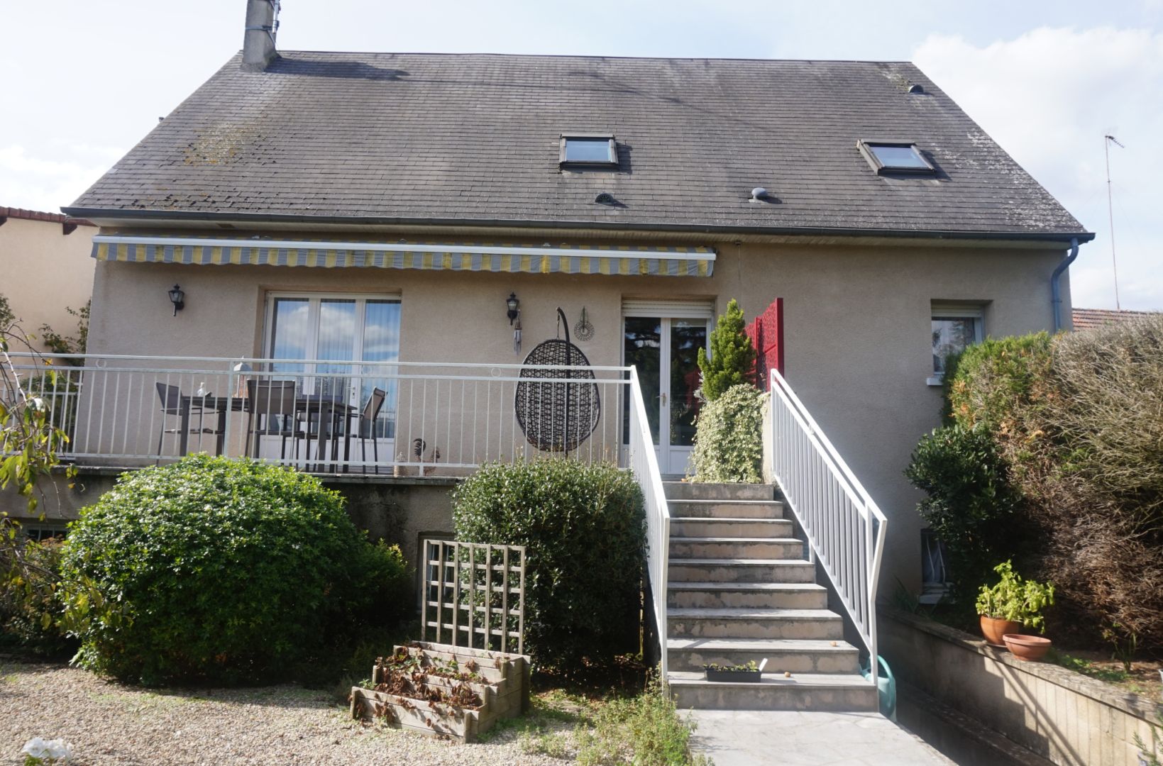 CHATEAUDUN, posez vos meubles