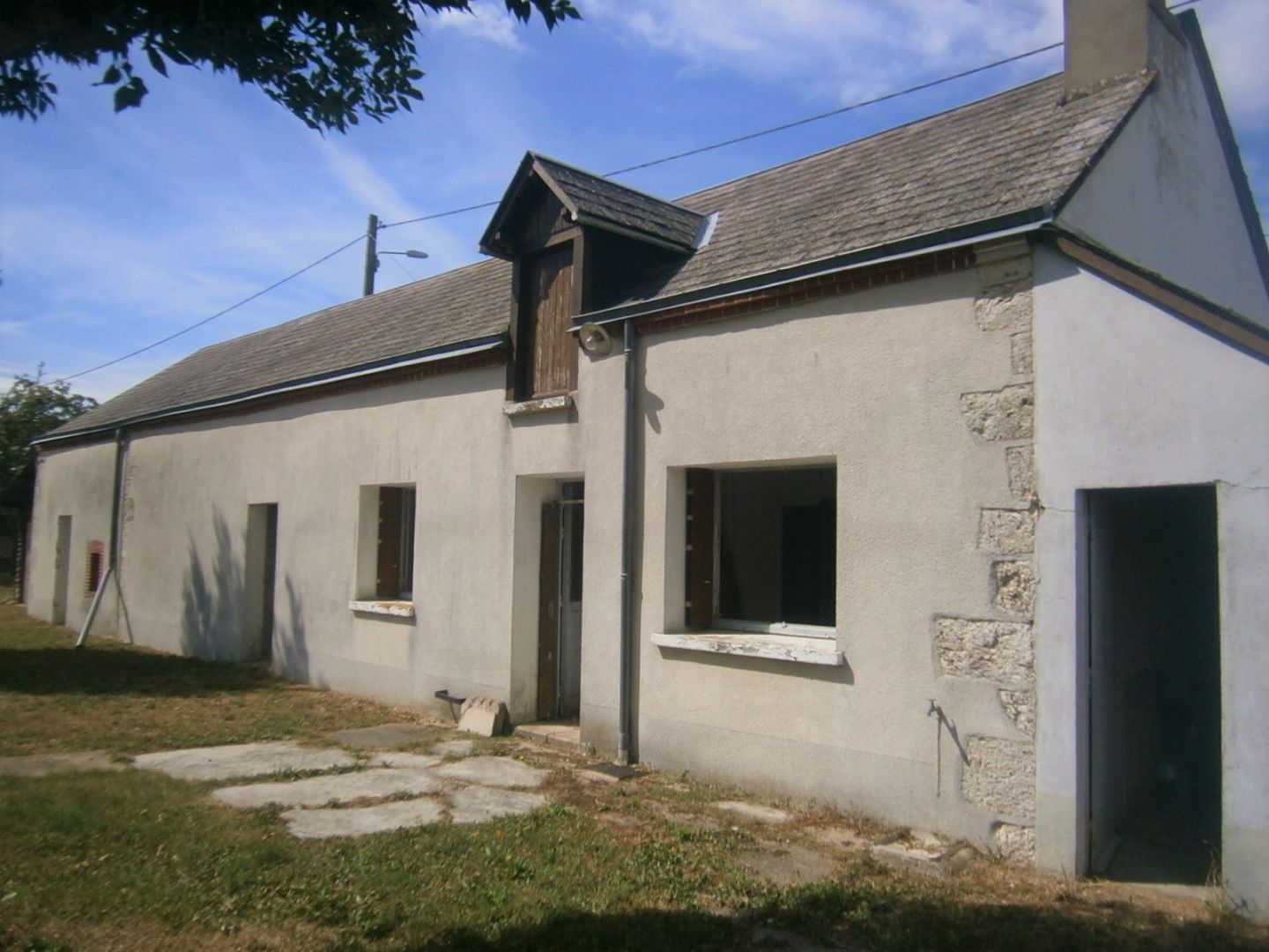 \u00a0LIMITROPHE CHATEAUDUN