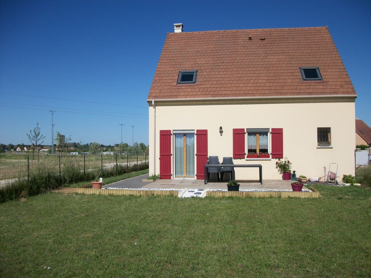 BONNEVAL PAVILLON TRES BON ETAT