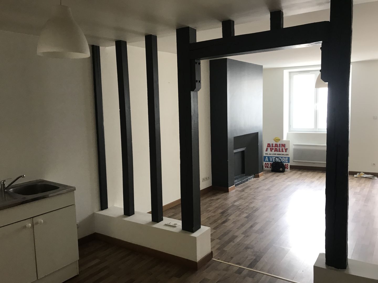CHATEAUDUN CENTRE VILLE- Id\u00e9al investisseur ou jeune couple