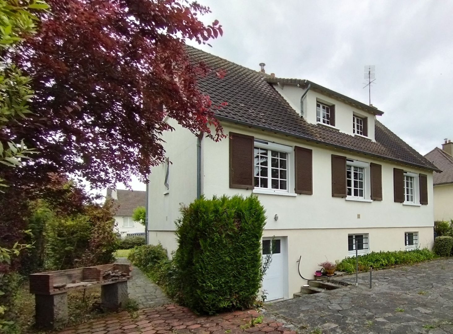 CHATEAUDUN, avec 4 chambres