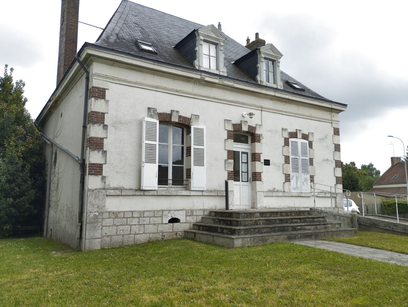 CLOYES CENTRE - ENSEMBLE IMMOBILIER