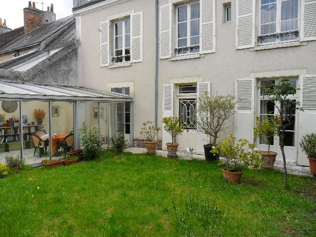 Maison de ville en location \u00e0 Chateaudun