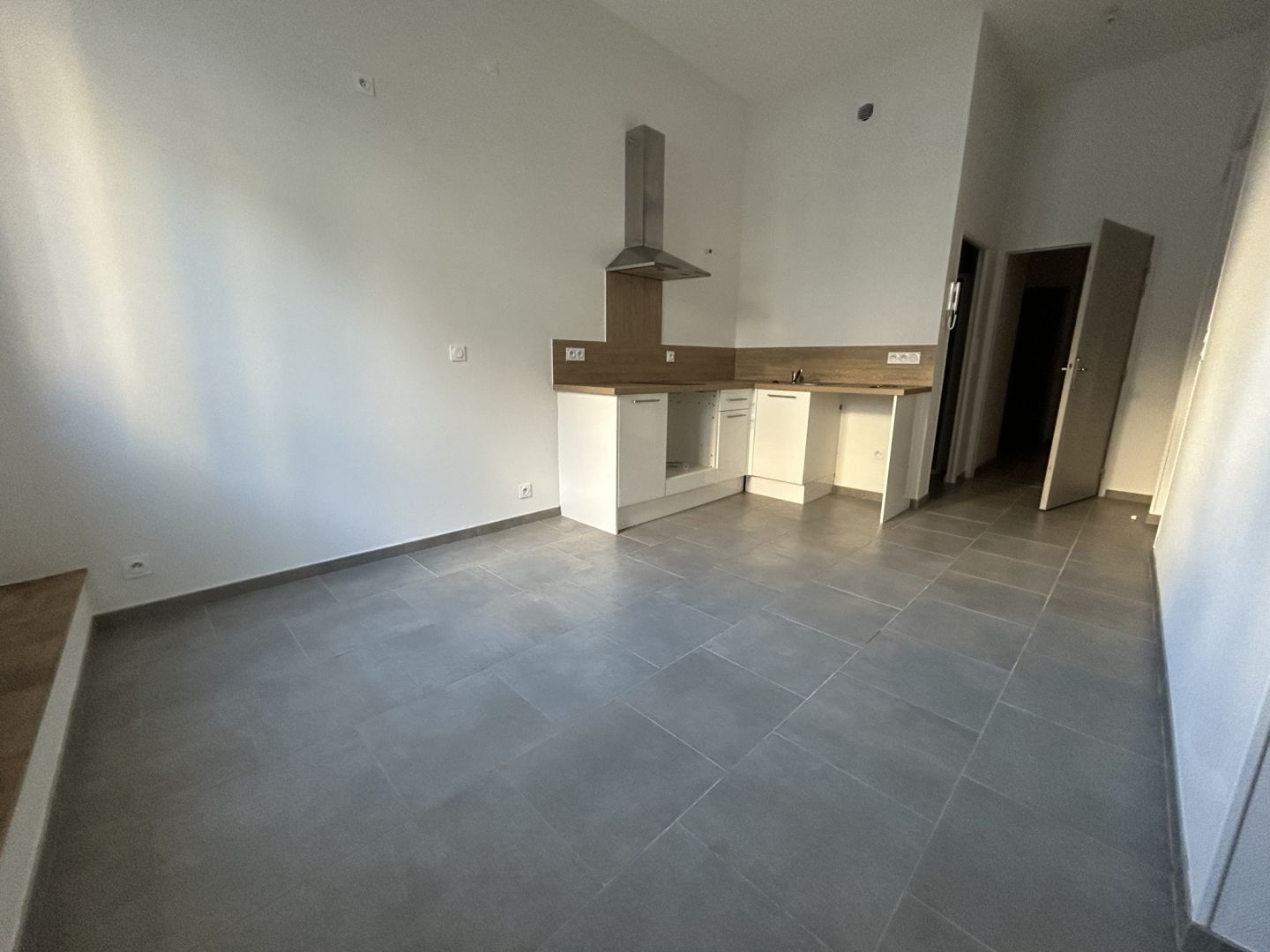 BONNEVAL STUDIO CENTRE VILLE - 305 EUR